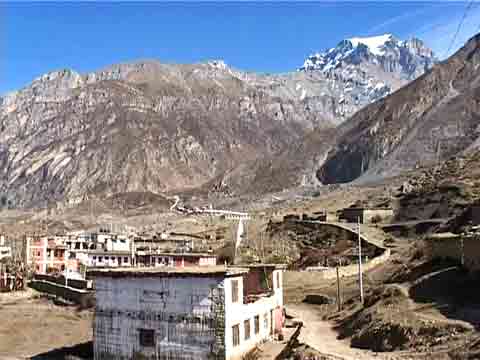
Looking Towards Muktinath From Ranipauwa- Nepal Himalaya-Trekking im Reich der Achttausender DVD
